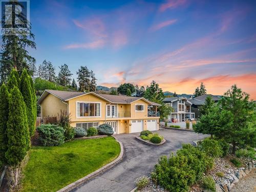 431 Okaview Road, Kelowna, BC - Outdoor With Facade