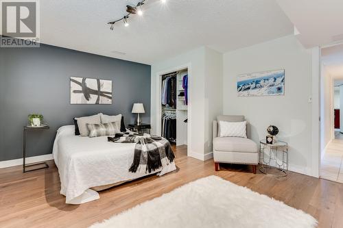 431 Okaview Road, Kelowna, BC - Indoor Photo Showing Bedroom