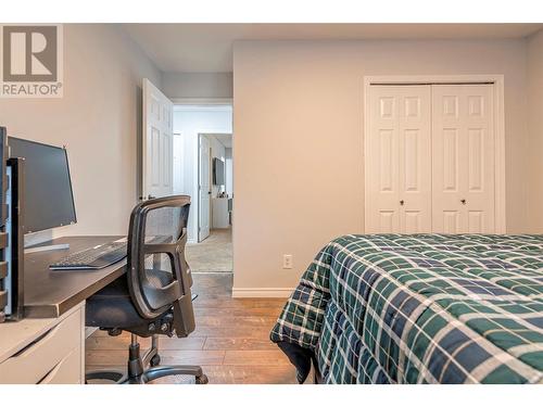 5805 Tern Place Unit# 112, Vernon, BC - Indoor Photo Showing Bedroom