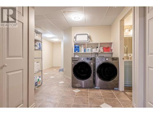 5805 Tern Place Unit# 112, Vernon, BC - Indoor Photo Showing Laundry Room