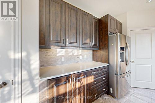 634 Grange Way, Peterborough, ON - Indoor Photo Showing Kitchen