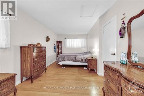 26 Dunham Street, Ottawa, ON - Indoor Photo Showing Bedroom