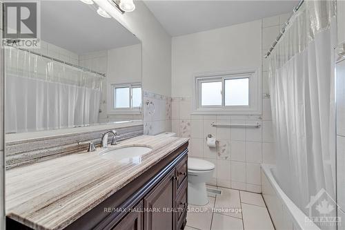 26 Dunham Street, Ottawa, ON - Indoor Photo Showing Bathroom