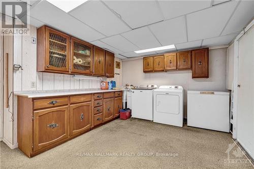 26 Dunham Street, Ottawa, ON - Indoor Photo Showing Laundry Room