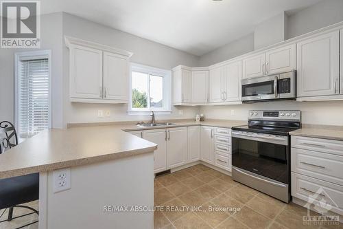 77 Carter Crescent, Arnprior, ON - Indoor Photo Showing Kitchen With Double Sink