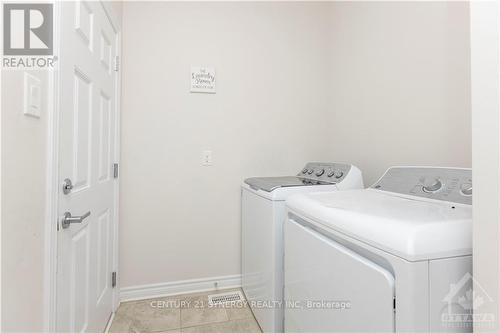 516 Enclave Lane, Clarence-Rockland, ON - Indoor Photo Showing Laundry Room