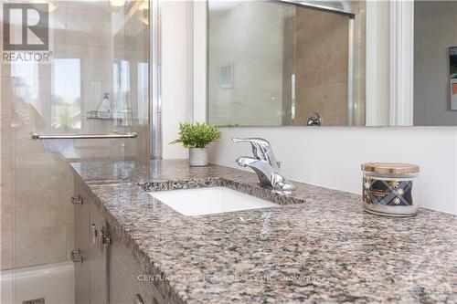 516 Enclave Lane, Clarence-Rockland, ON - Indoor Photo Showing Bathroom