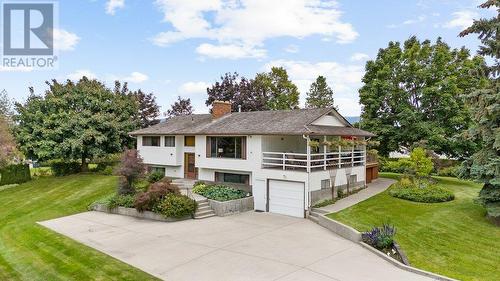 2501 Crestview Road, West Kelowna, BC - Outdoor