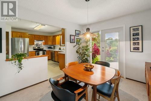 2501 Crestview Road, West Kelowna, BC - Indoor Photo Showing Other Room