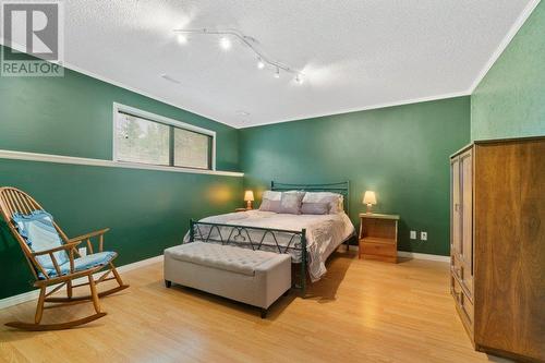 2501 Crestview Road, West Kelowna, BC - Indoor Photo Showing Bedroom