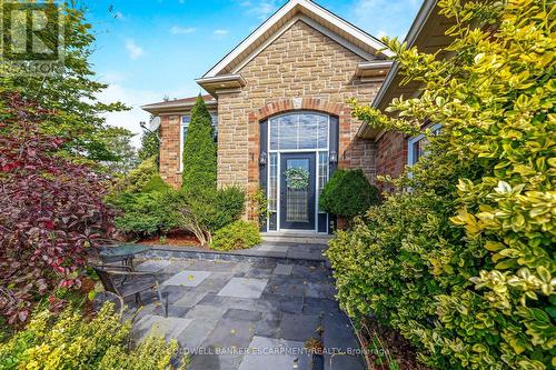 1 Nelles Street, Halton Hills, ON - Outdoor