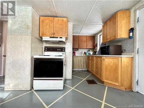 9994 Route 8 Street, Blissfield, NB - Indoor Photo Showing Kitchen