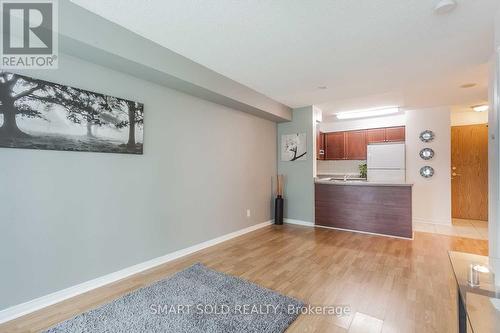 706 - 5508 Yonge Street, Toronto, ON - Indoor Photo Showing Kitchen