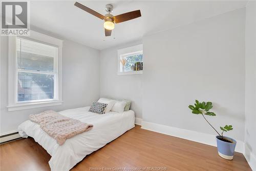 1574 Hall, Windsor, ON - Indoor Photo Showing Bedroom