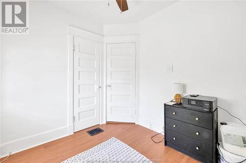 1574 Hall, Windsor, ON - Indoor Photo Showing Bedroom