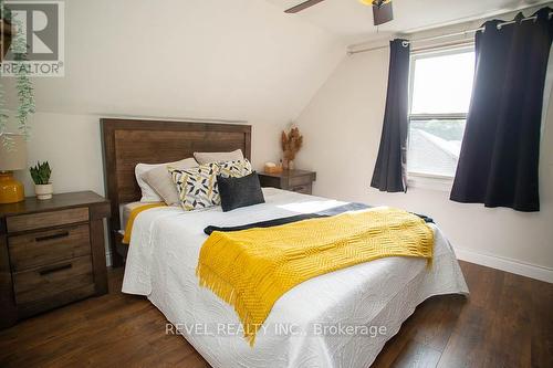 59 Lansdowne Avenue, Brantford, ON - Indoor Photo Showing Bedroom