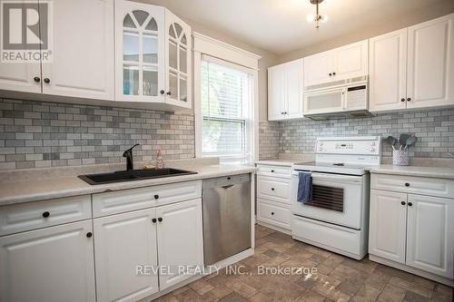 59 Lansdowne Avenue, Brantford, ON - Indoor Photo Showing Kitchen