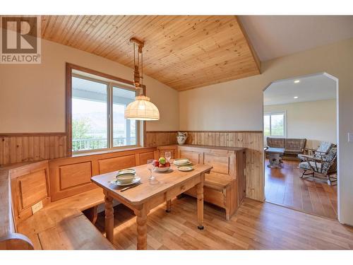 3251 41St Street, Osoyoos, BC - Indoor Photo Showing Dining Room