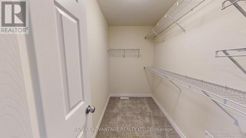 2053 Denview Avenue, London, ON - Indoor With Storage