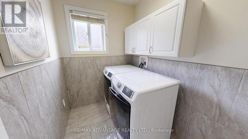 2053 Denview Avenue, London, ON - Indoor Photo Showing Laundry Room