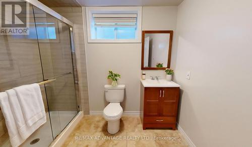 2053 Denview Avenue, London, ON - Indoor Photo Showing Bathroom