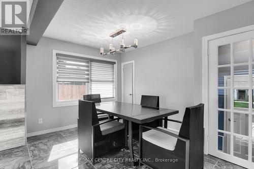 301 Reynolds Road, London, ON - Indoor Photo Showing Dining Room