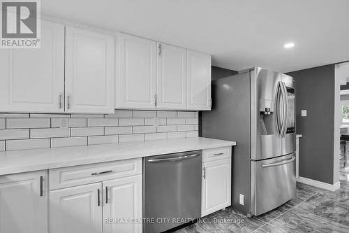 301 Reynolds Road, London, ON - Indoor Photo Showing Kitchen With Stainless Steel Kitchen