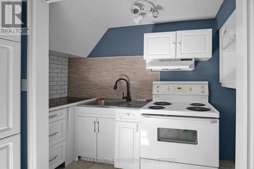 301 Reynolds Road, London, ON - Indoor Photo Showing Kitchen