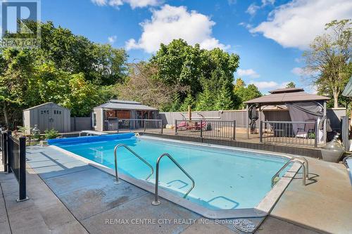 301 Reynolds Road, London, ON - Outdoor With In Ground Pool With Deck Patio Veranda With Backyard