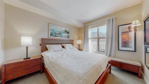 234-4200 Lakeshore Drive Drive, Osoyoos, BC - Indoor Photo Showing Bedroom