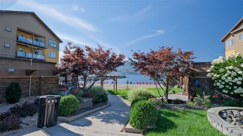 2102-4042 Pritchard Drive, West Kelowna, BC - Outdoor