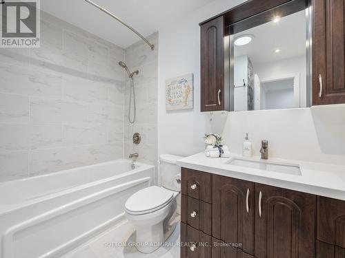 91 Hollyberry Trail, Toronto, ON - Indoor Photo Showing Bathroom