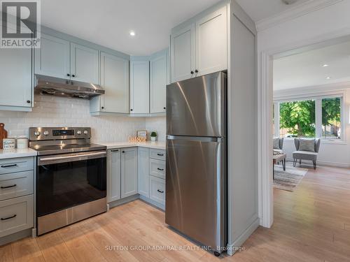 91 Hollyberry Trail, Toronto, ON - Indoor Photo Showing Kitchen With Stainless Steel Kitchen