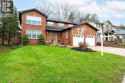 18 Valley Drive, Barrie, ON - Outdoor With Facade