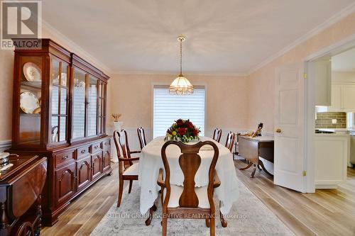 18 Valley Drive, Barrie, ON - Indoor Photo Showing Dining Room