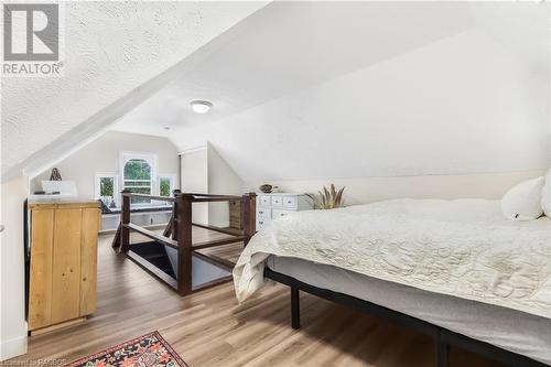 1588 5Th Avenue A W, Owen Sound, ON - Indoor Photo Showing Bedroom