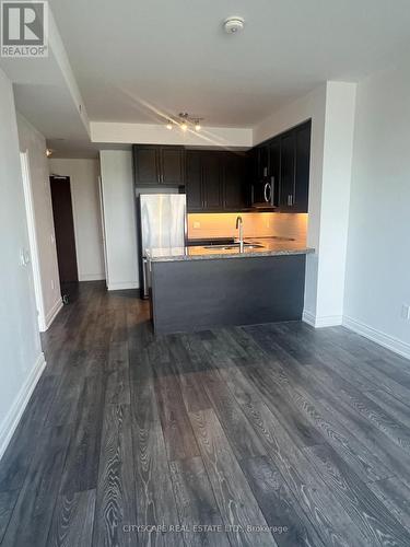 312 - 1050 Main Street E, Milton, ON - Indoor Photo Showing Kitchen