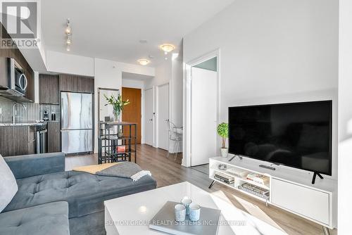 3619 - 30 Shore Breeze Drive, Toronto, ON - Indoor Photo Showing Living Room