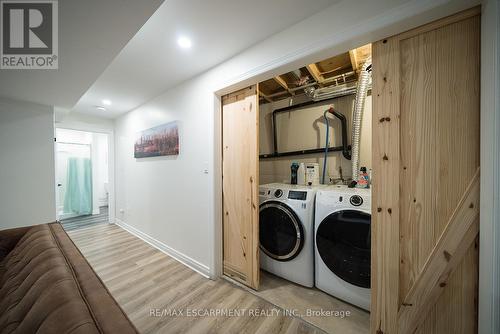 122 Brant Road, Brant, ON - Indoor Photo Showing Laundry Room