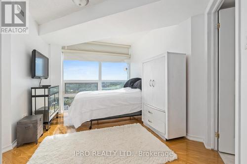 1606 - 9 George Street, Brampton, ON - Indoor Photo Showing Bedroom