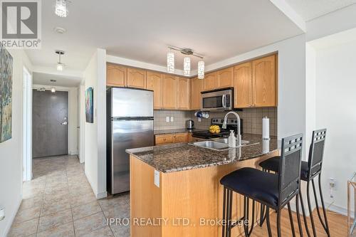 1606 - 9 George Street, Brampton, ON - Indoor Photo Showing Kitchen With Double Sink