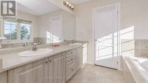 76 Elmcrest Drive, Brampton, ON - Indoor Photo Showing Bathroom