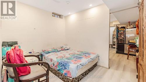 76 Elmcrest Drive, Brampton, ON - Indoor Photo Showing Bedroom