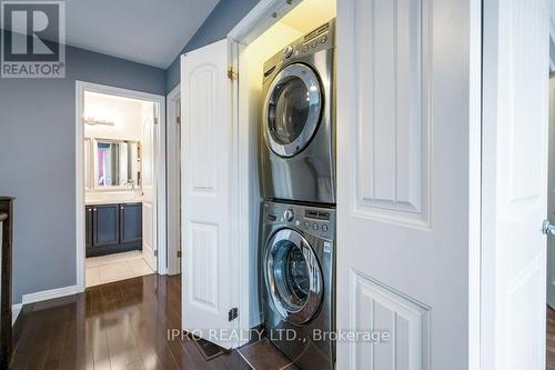 25 Alnwick Avenue, Caledon, ON - Indoor Photo Showing Laundry Room