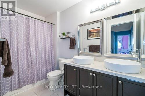 25 Alnwick Avenue, Caledon, ON - Indoor Photo Showing Bathroom