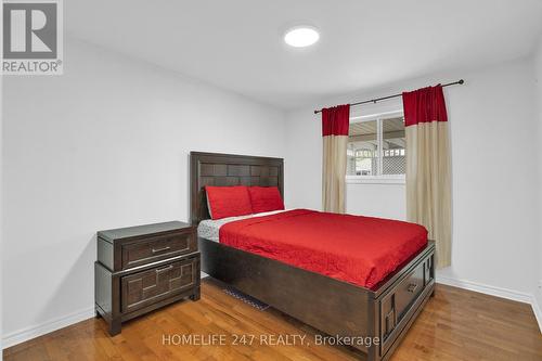 2391 Duneshill Avenue, Windsor, ON - Indoor Photo Showing Bedroom