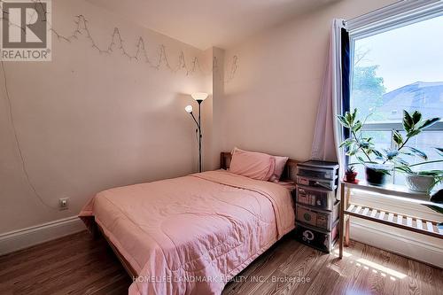 56 Arthur Avenue N, Hamilton, ON - Indoor Photo Showing Bedroom