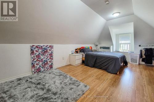 56 Arthur Avenue N, Hamilton, ON - Indoor Photo Showing Bedroom