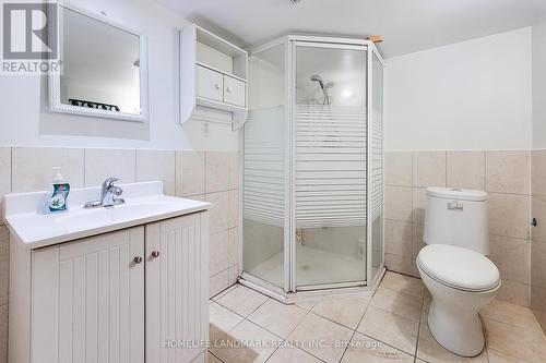 56 Arthur Avenue N, Hamilton, ON - Indoor Photo Showing Bathroom