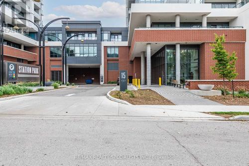 2804 - 15 Wellington Street, Kitchener, ON - Outdoor With Facade